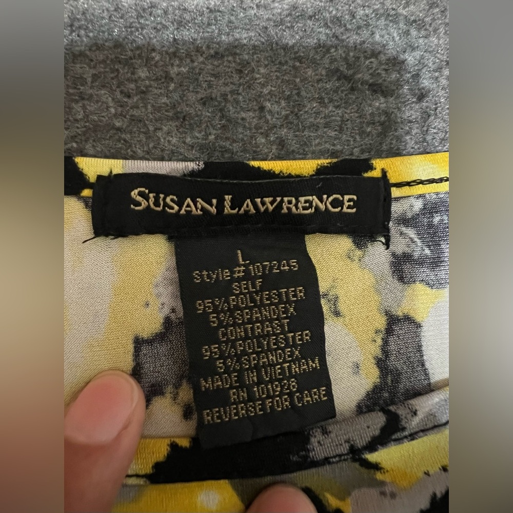 Susan Lawrence‎ top - Picture 3 of 5